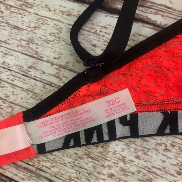 PINK Victoria’s Secret Bra Size 32C Orange Leopard Lace Wear Everywhere Push-Up - Picture 6 of 6
